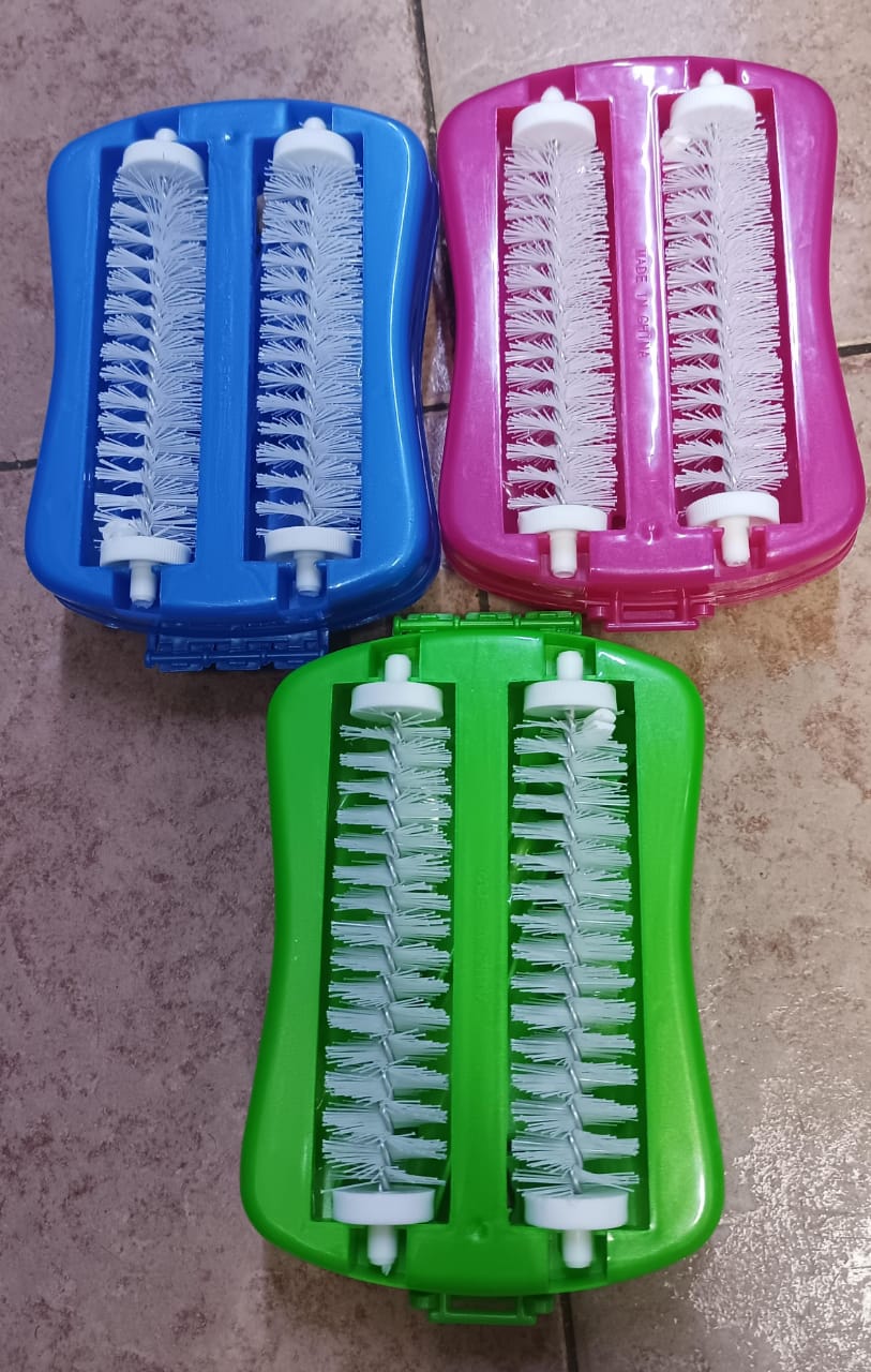 HANDHELD DOUBLE ROLLER CARPET & TABLE CRUMB BRUSH