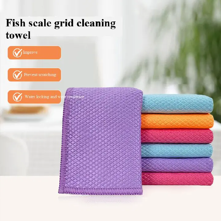 2 Pack Thickened Edged Fish Scale Microfiber Cleaning Cloth 30×30cm, Streak Free Lint Free Super Absorbent Reusable Household Towels, Random Color