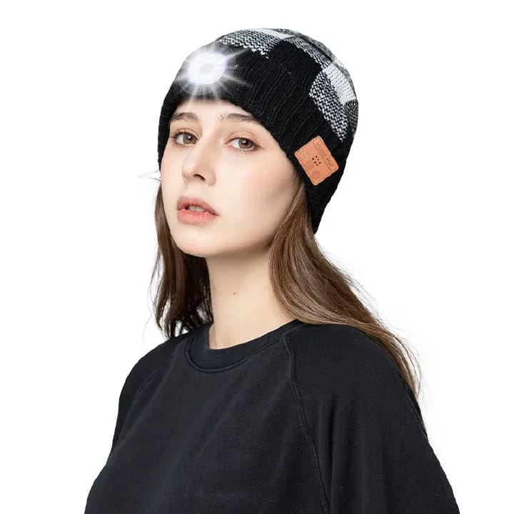 BLUETOOTH  HAT, WIRELESS KNITTED HEADSET HAT, WITH HEADLAMP, STRONG BASS, WARM AND CORMFOTABLE.  CLEAR CALLS AND UPTO 22HRS MUSIC PLAYTIME, FAST CHARGE. MUSIC HAT WIT LED. GIFT FOR BOTH MEN AND WOMEN