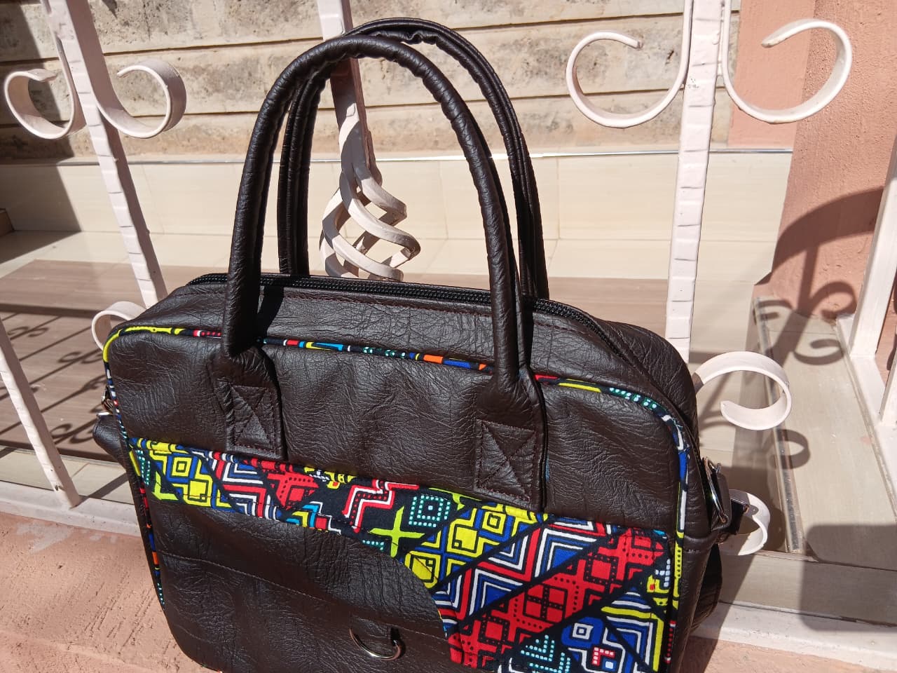 Executive Leather Messenger Laptop Bag – Professional Office Briefcase for Work, Travel and Daily Use with African Patterns, Adjustable Shoulder Strap and Multiple Compartments