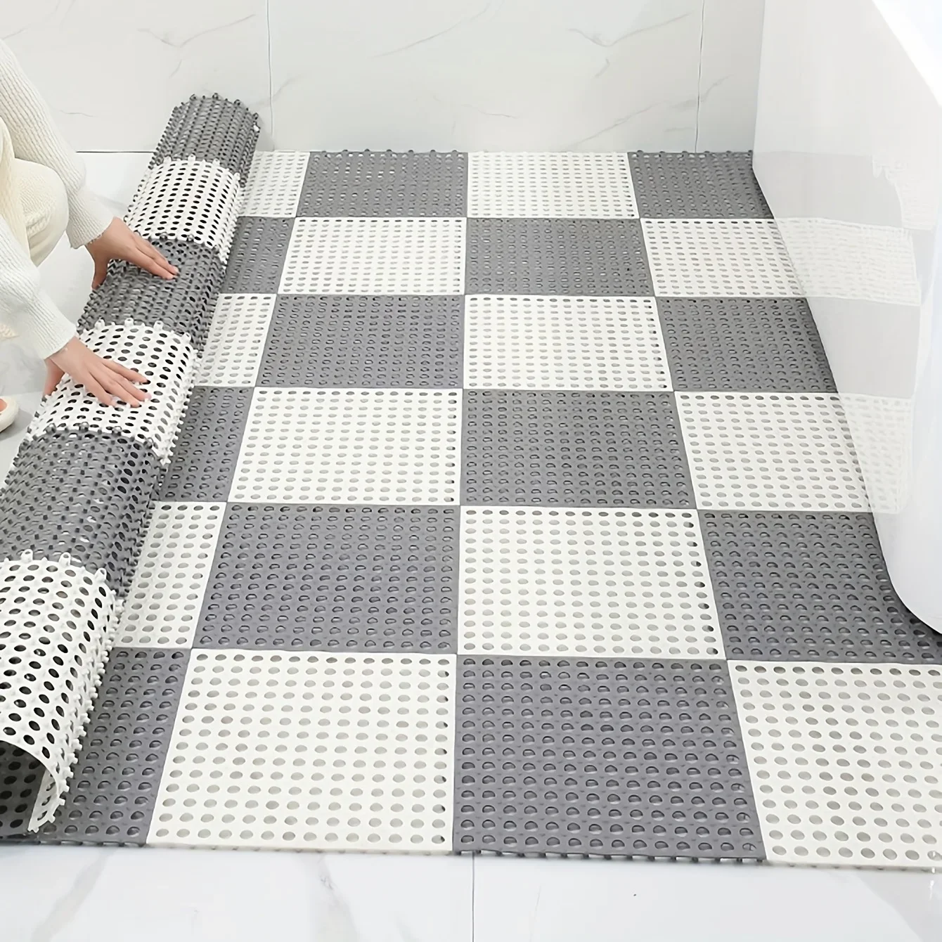 6 Pack Drainage Interlocking Rubber Floor Tiles Soft PVC Non-Slip Tile Splicing Shower Mat, outdoor bathroom floor drainage mat, swimming pool terrace balcony mat,DIY cut‑to‑size(3 Grey + 3 White )