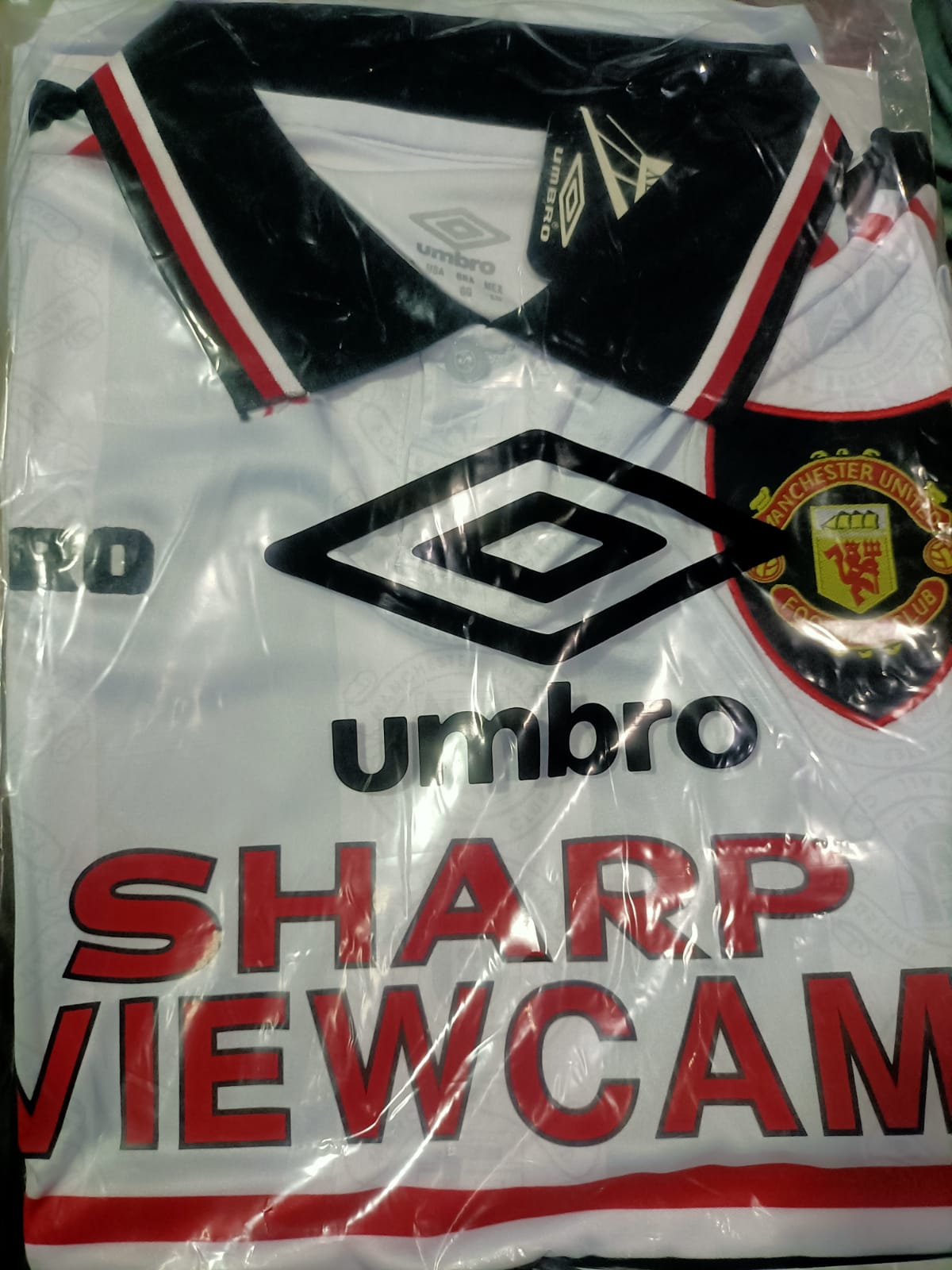 Manchester United  SHARP Era Away Retro Kit season 1998 - 2000. This jersey is a tribute to one of the most legendary eras in Manchester United’s history.
