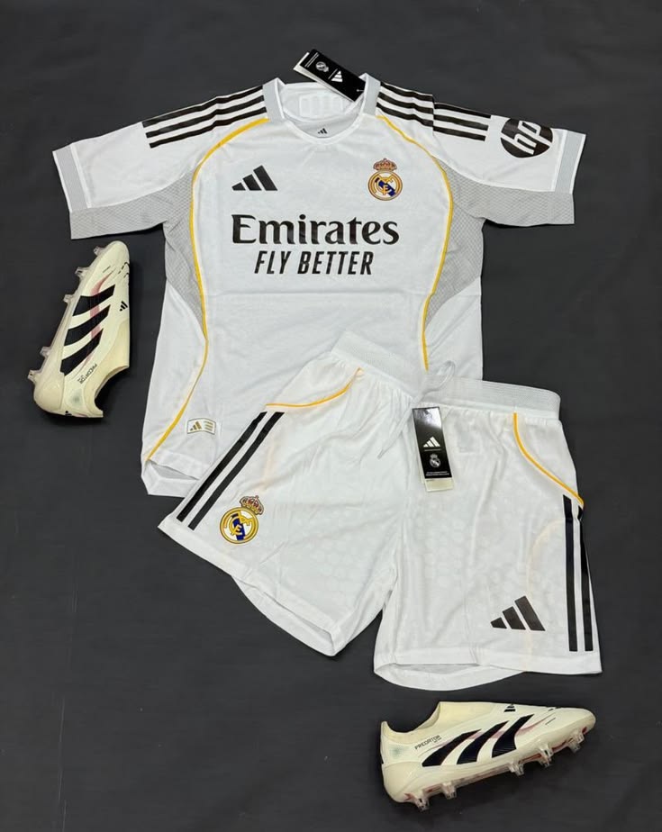 FOOTBALL KID'S KIT. Tired of replacing torn clothes kila wiki juu ya ball? Hii jersey set ndio solution. Super durable, easy kuosha, na inasave mfuko. Wacha mtoi acheze freely bila stress ya budget.