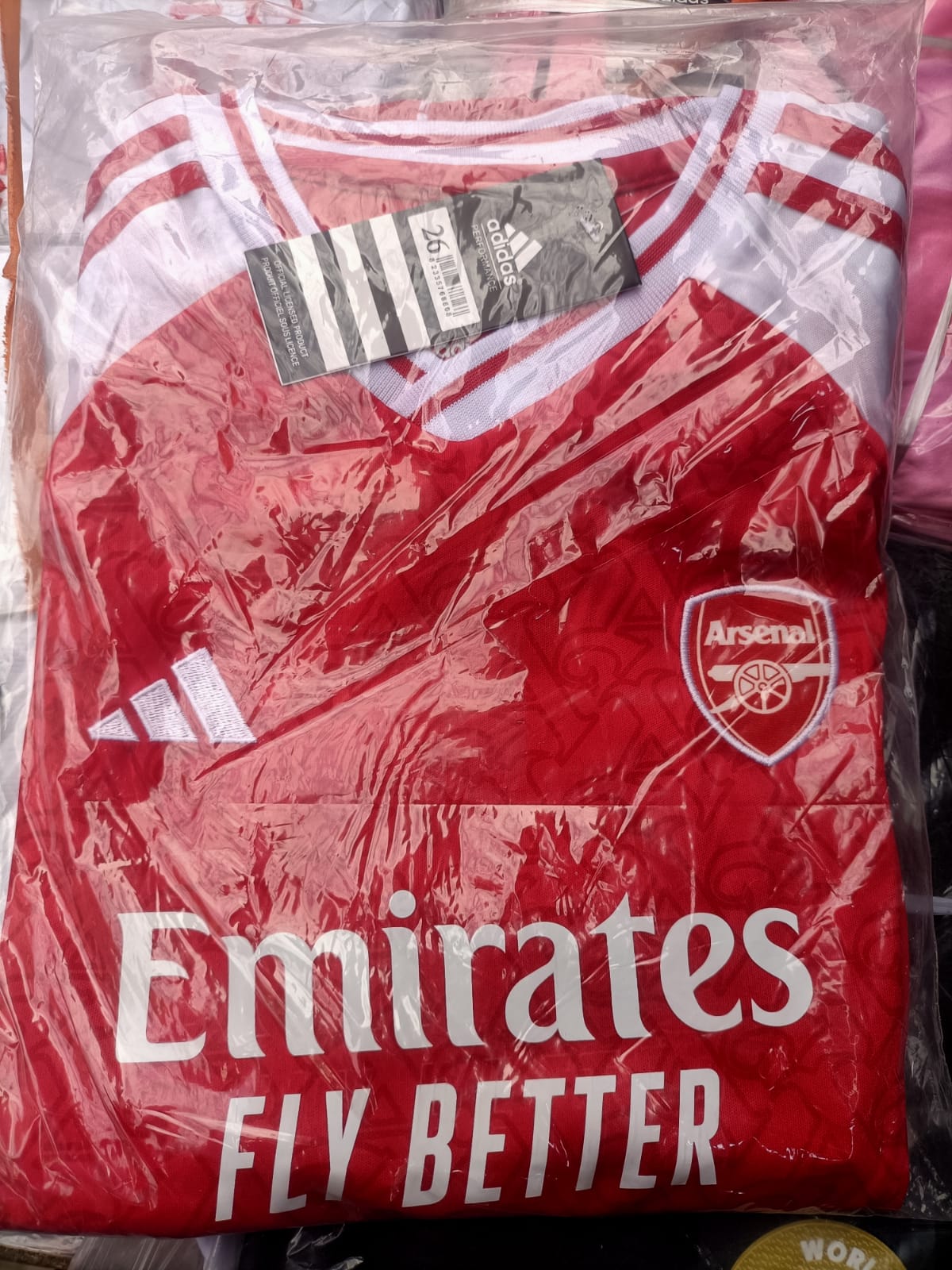 FOOTBALL KID'S KIT. Tired of replacing torn clothes kila wiki juu ya ball? Hii jersey set ndio solution. Super durable, easy kuosha, na inasave mfuko. Wacha mtoi acheze freely bila stress ya budget.