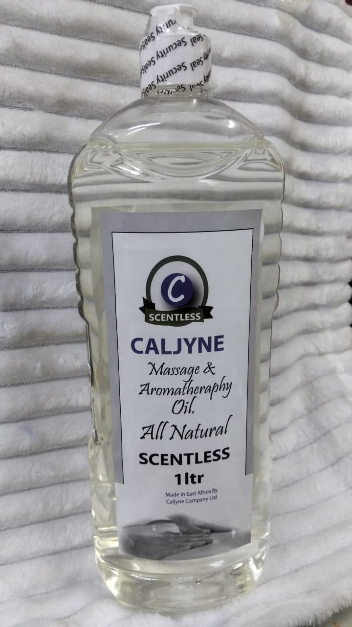 Calyne Scentless Massage & Aromatherapy Oil, a 1-liter bottle of natural massage oil