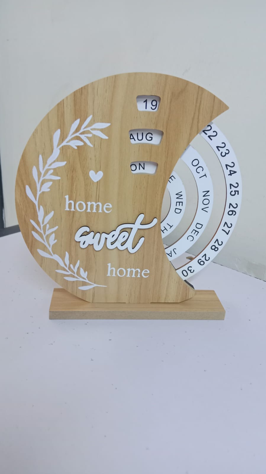 Perpetual wooden block calendar
