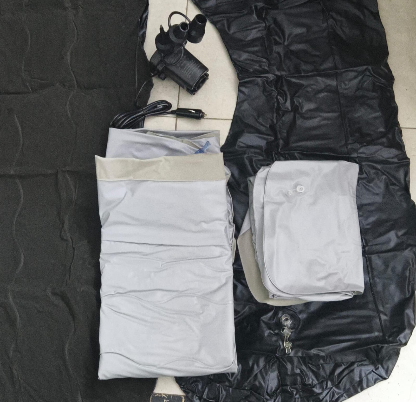 Portable Inflatable Car Back Seat Air Mattress Bed with 2 Pillows, Ideal for sleeping on the car back seat
Comes with a pump powered through the car cigar lighter socket