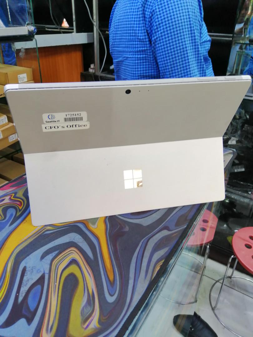 EX UK LAPTOPS SURFACE PRO 6 INTEL CORE I7 7TH GENERATION 8GBRAM 256SSD SPEED OF 2.5GHZ DETACHABLE KEYBOARD
