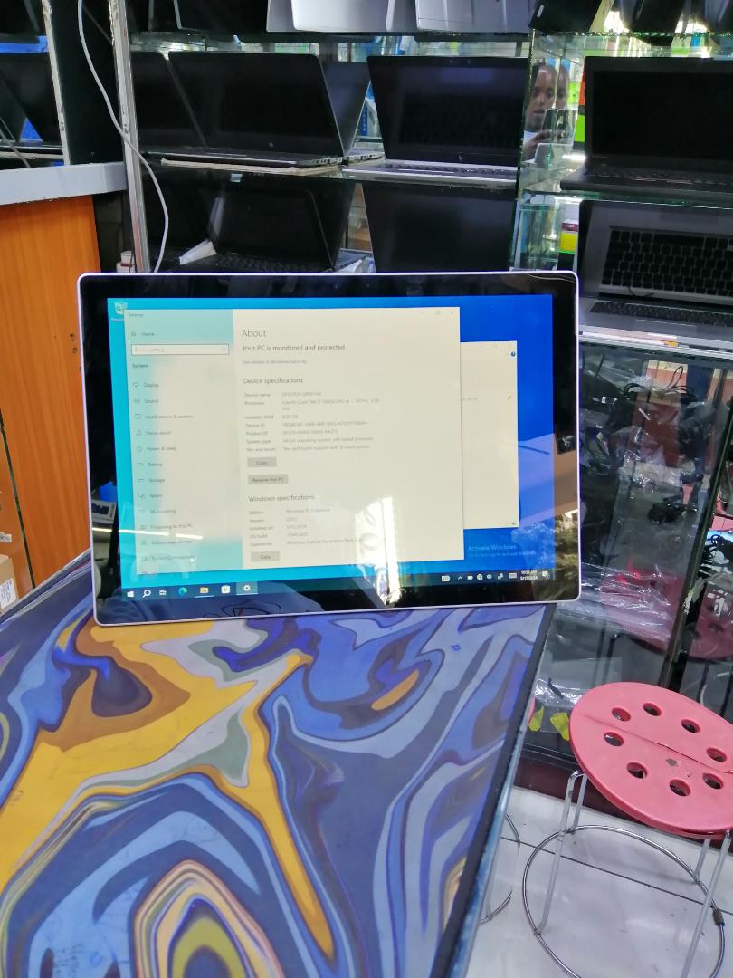 EX UK LAPTOPS SURFACE PRO 6 INTEL CORE I7 7TH GENERATION 8GBRAM 256SSD SPEED OF 2.5GHZ DETACHABLE KEYBOARD