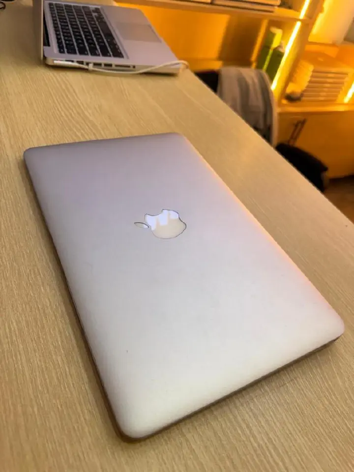 GRADE A EX UK LAPTOPS MACBOOK PRO 2012 CORE I5 8GB RAM 256GB SSD 13.3 INCH DISPLAY WITH SIX MONTH WARRANTY