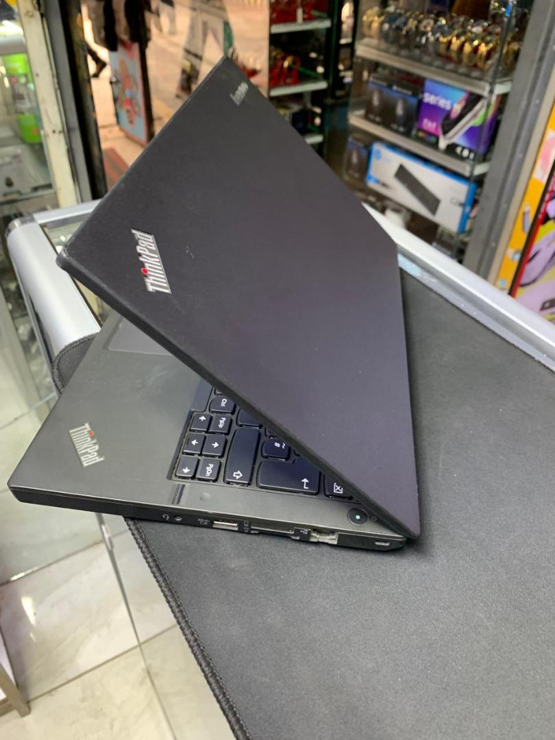 GRADE A EX UK LAPTOPS LENOVO THINKPAD X250 5TH GEN COI5 8THGENERATION 8GBRAM 256SSD 6MONTH OF WARRANTY