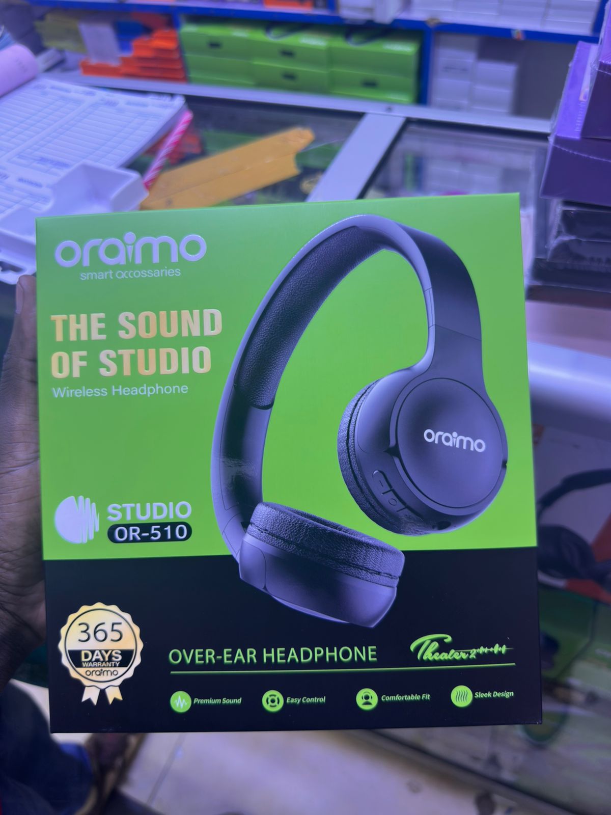 Headphones 
Long lasting battery 
Long play time 
Quality sound 
Headphones