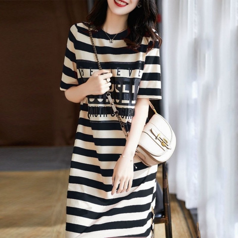 Casual striped letter printed T-shirt dress for summer, loose and slimming, slit straight tube lazy mid length skirt