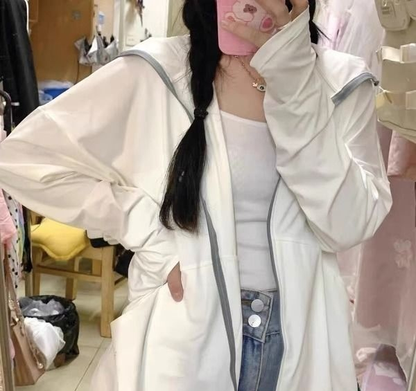 New UPF50+ ice silk sunscreen clothing, hooded, thumb buckle, loose, slim-fitting, breathable, UV-resistant thin jacket