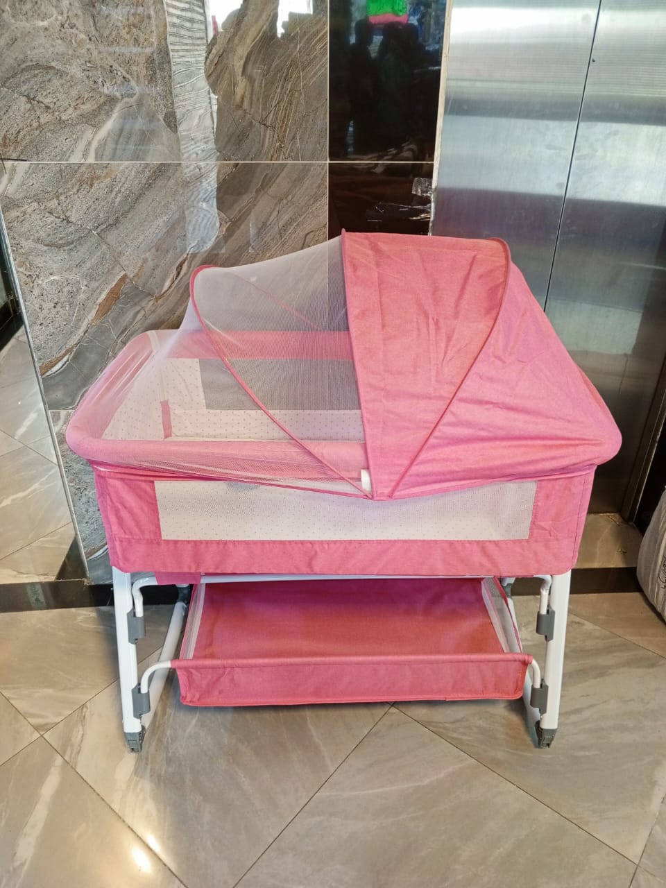 Co-Sleeper Baby Bed with Mosquito Net – Portable Infant Side Sleeping Crib for Newborns & Kids with Adjustable Height, Breathable Mesh & Safe Bedside Sleeping Design