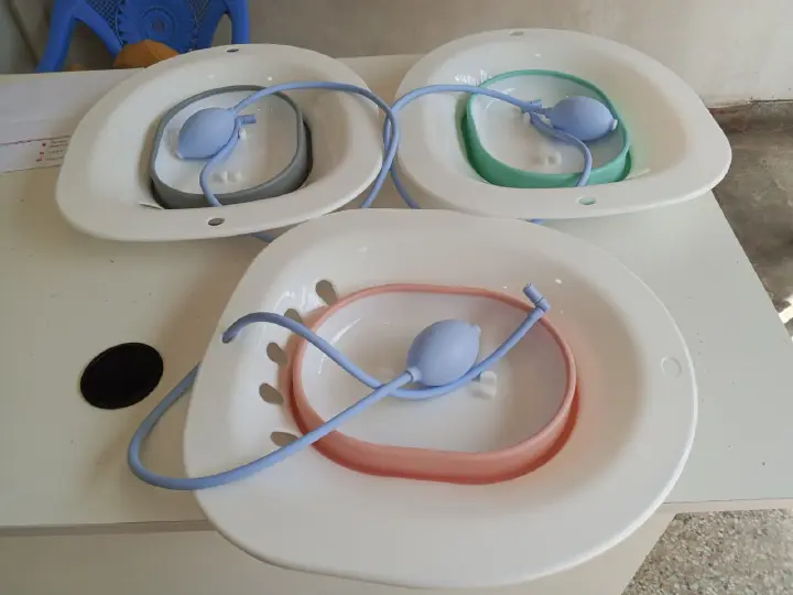 Plastic Sitz Bath for Toilet Seat – Therapeutic Soaking Basin for Postpartum Care, Hemorrhoid Relief & Hygiene Treatment – Comfortable Fit Design
