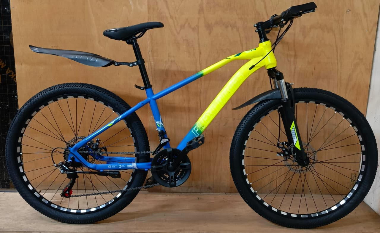 Size 26 Mountain Bike with Gear System Front Suspension Off Road Bicycle for Teens and Adults Age 14 Years and Above Durable Multi Terrain Cycling Bike