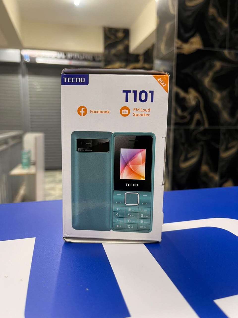 TECNO T101 FEATURE PHONE 32MB RAM 32MB ROM 1.77 INCH QVGA DISPLAY 0.08 MP REAR CAMERA 1000 MAH BATTERY DUAL SIM WIRELESS FM RADIO LOUD SPEAKER PHONES LED TORCH KATULULU KABAMBE SMARTPHONES WITH WATCH