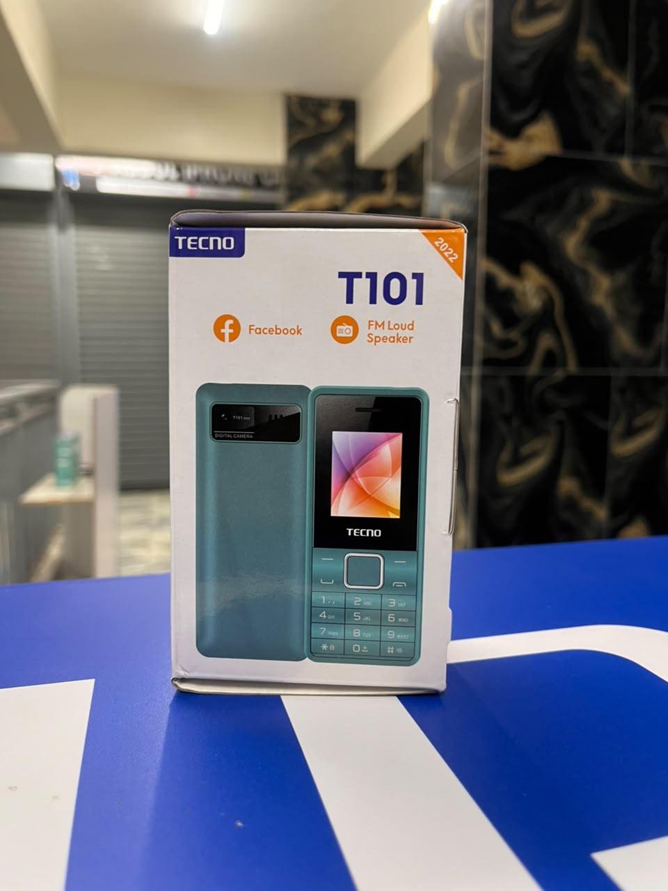 TECNO T101 FEATURE PHONE 32MB RAM 32MB ROM 1.77 INCH QVGA DISPLAY 0.08 MP REAR CAMERA 1000 MAH BATTERY DUAL SIM WIRELESS FM RADIO LOUD SPEAKER PHONES LED TORCH KATULULU KABAMBE SMARTPHONES WITH WATCH