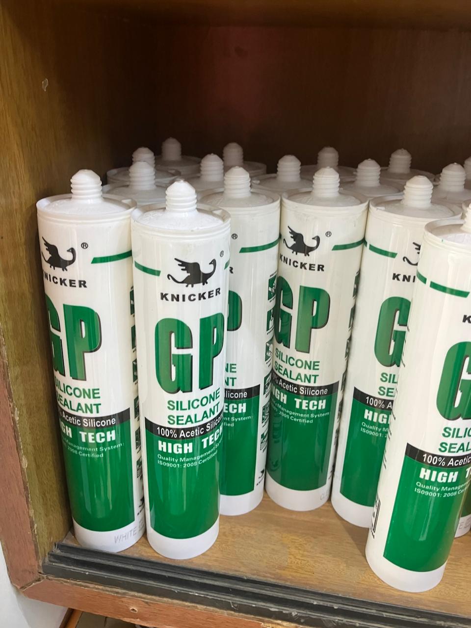 Knicker GP Silicone Sealant 280ml Pack of 3  - 100% Acetic High Tech Waterproof Adhesive for Glass, Aluminum, Kitchen & Bathroom Sealing - Professional Grade Fast Curing Sealant - 3 Tube