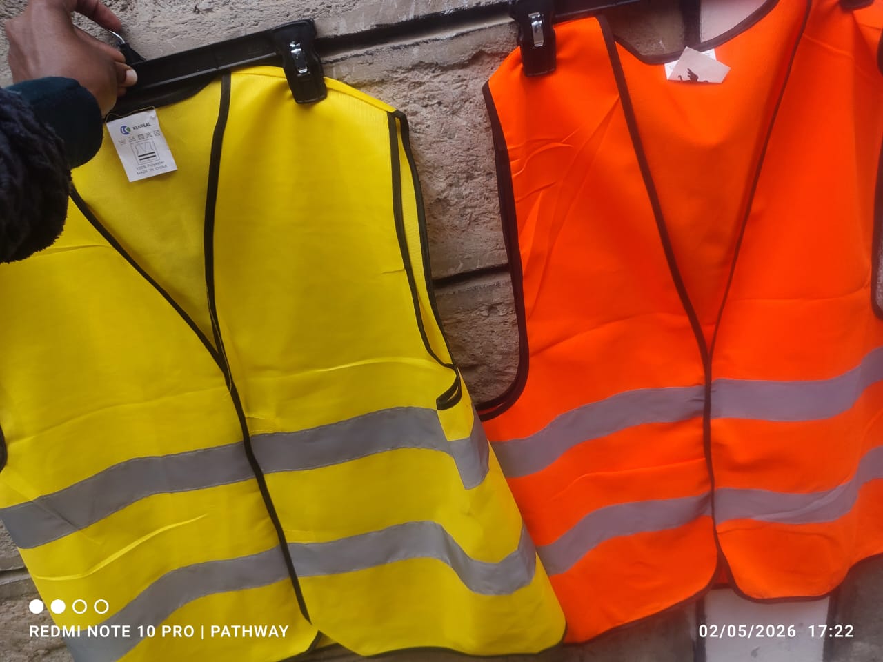 High Visibility Reflective Safety Vest with Dual Reflective Strips | Neon Yellow & Fluorescent Orange Reflector Jacket for Construction, Traffic Control, Roadside Emergencies, Cycling | Free Size