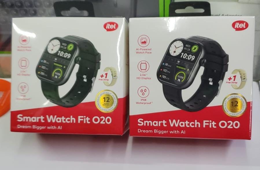 Itel Smart Watch Fit 020 Ultra – 2.04" HD Display, Bluetooth Calling, AI Faces, IP68 Waterproof, Fitness Tracking, Long Battery Life + Extra Strap – Black