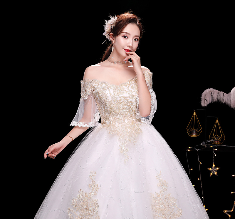 New style wedding dress, floor-length wedding dress with tail, slimming, large size, high waist, simple