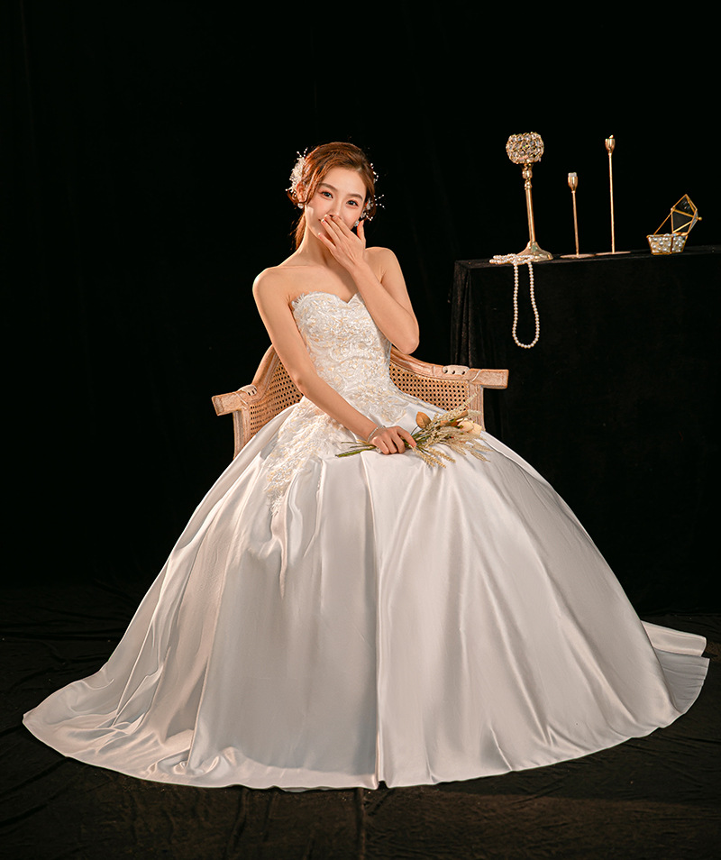 Satin wedding dress new style small bride main gauze French retro tube top high-grade white outing gauze