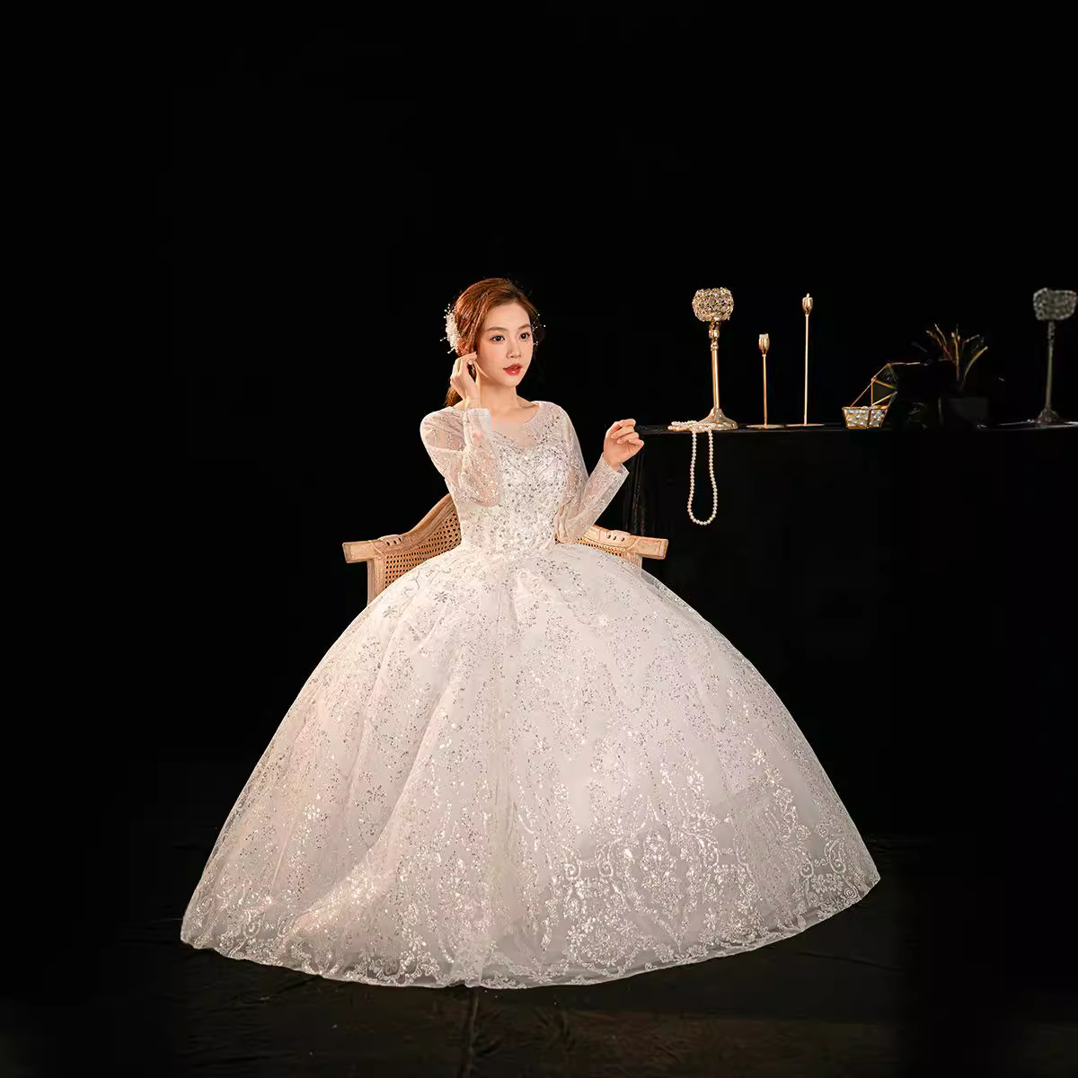 Main wedding dress new style bride small high-end texture light wedding dress one-shoulder long-sleeved tutu skirt