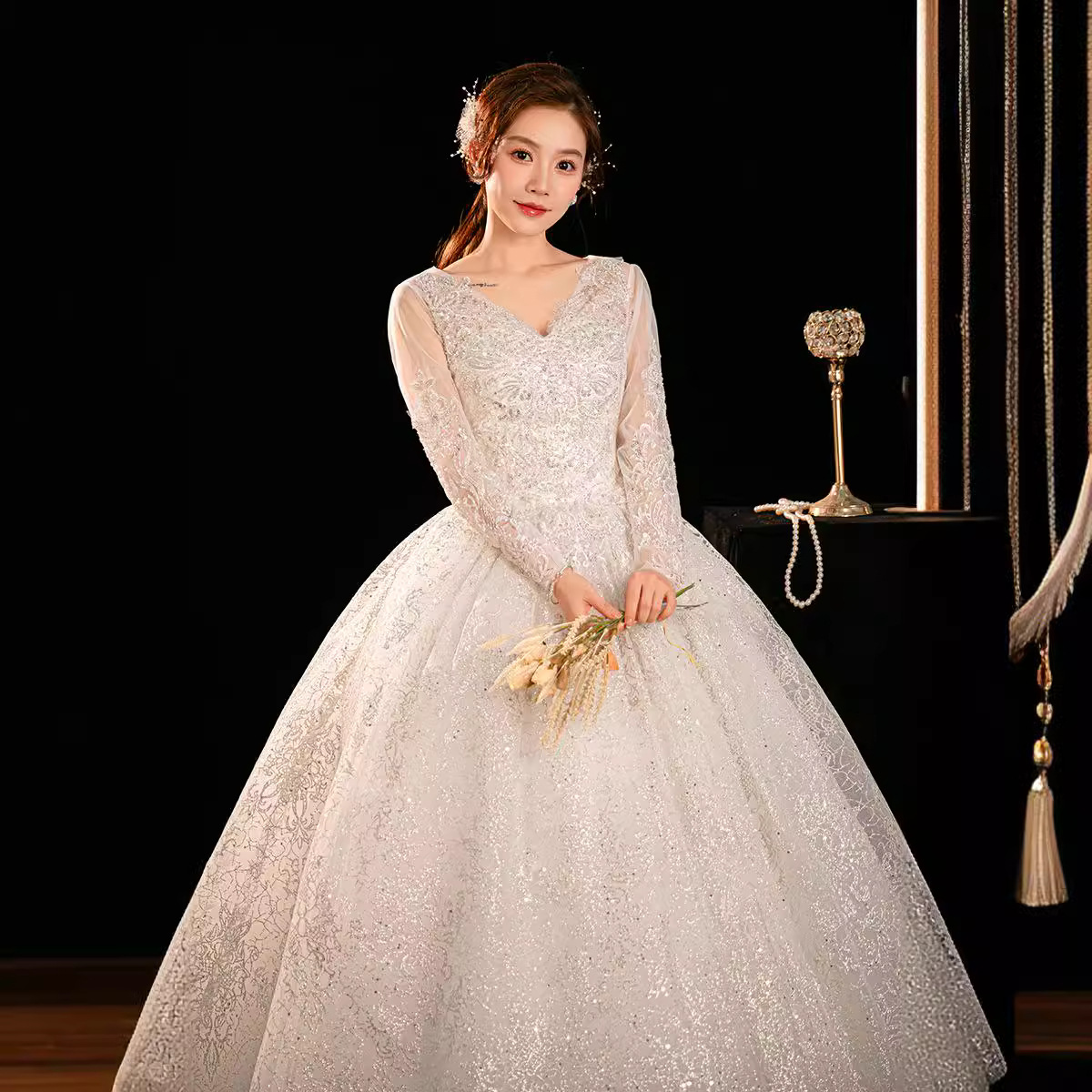 Long-sleeved fugitive princess wedding dress, new style for small brides, main yarn, high quality floor-length