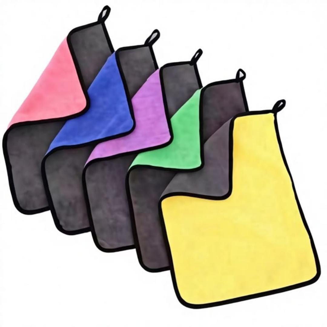 🔥 OFFER! OFFER! 🔥
✨ 4PCS Premium Microfiber Cleaning Cloths .
Keep your home sparkling! Size: 30 × 40cm
 2-sided design for effective cleaning
 Highly absorbent, soft & reusable. Perfect for kitchen