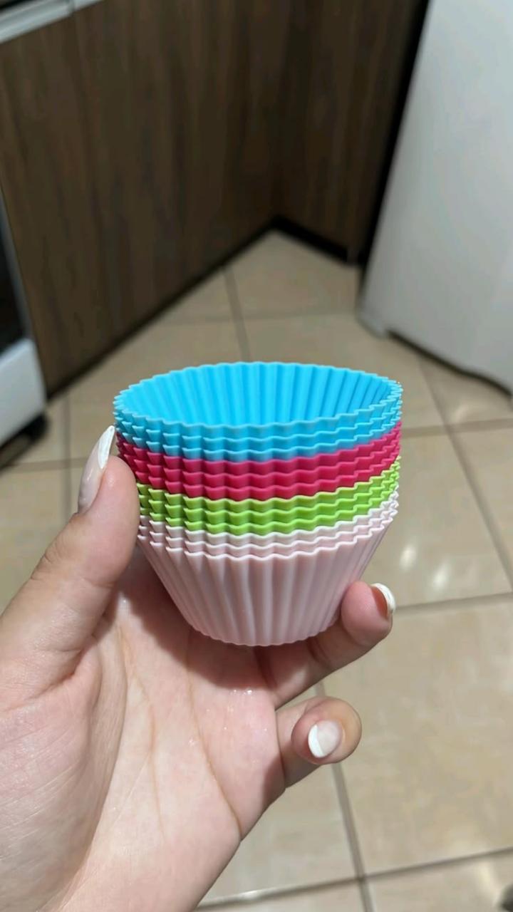 12a pieces Reusable Standard Colorful Truffle Cups Non-stick Cupcake Baking Liners Muffin Molds Silicone Baking Cups Cake Mold