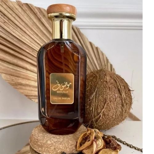 Premium long-lasting perfume for unisex. This 50ml floral fragrance offers a fresh, elegant scent perfect for daily office wear or evening dates. High-quality