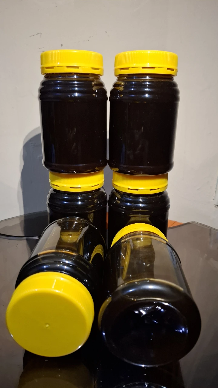 🍯550g Pure Natural Honey, Rich in Natural Vitamins, Ideal for Skin Care & Healthy Consumption, Chemical-Free Honey carefully harvested and hygienically packed to preserve its rich taste and nutrients