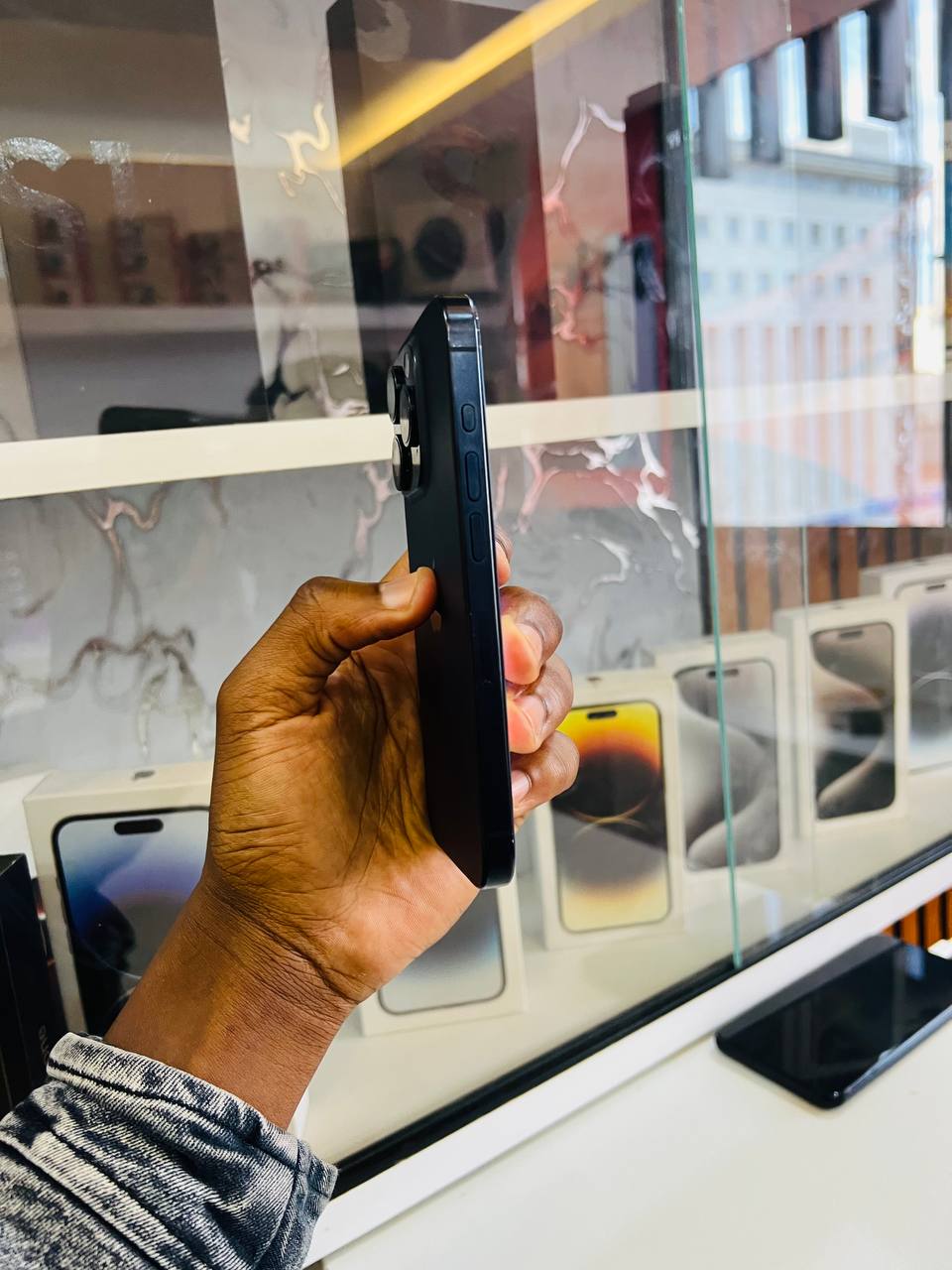 IPHONE 15 PRO MAX E-SIM  A17 PRO SPEED, TITANIUM BUILD, PRO-LEVEL 48MP CAMERA, SMOOTH 120HZ DISPLAY, AND USB-C — BUILT FOR PERFORMANCE AND PREMIUM EVERYDAY USE.