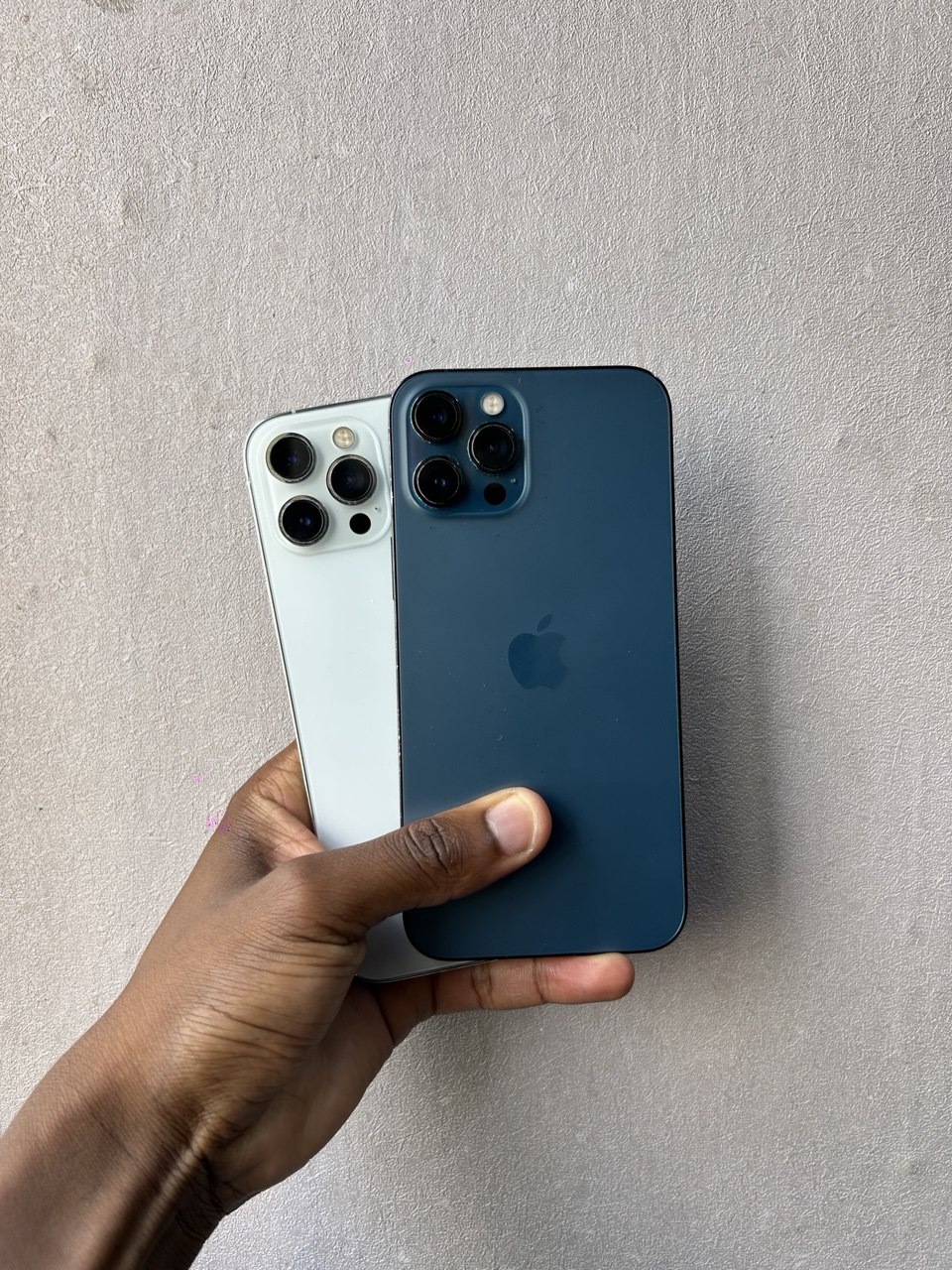 IPHONE 12 PRO MAX — ORIGINAL PARTS PROFESSIONALLY REPLACED, 90%+ BATTERY HEALTH, FACE ID FULLY FUNCTIONAL, EXTREMELY SMOOTH PERFORMANCE, CLEAN PREMIUM BODY, SHARP OLED DISPLAY, POWERFUL CAMERAS.