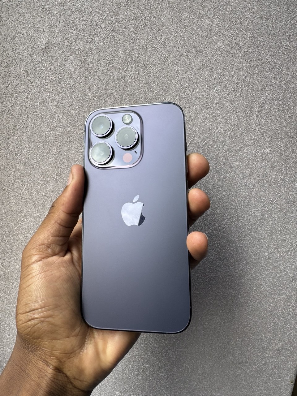 APPLE IPHONE 14 PRO – GOOD CONDITION | 48MP PRO CAMERA | SMOOTH 120HZ PROMOTION DISPLAY | DYNAMIC ISLAND | POWERFUL A16 BIONIC CHIP | FACE ID | ALL-DAY PERFORMANCE | 75% BATTERY HEALTH.