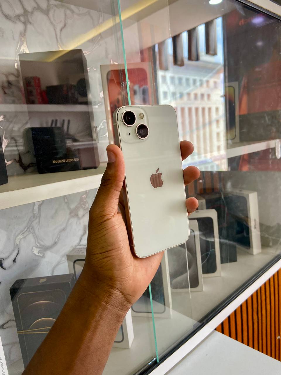 IPHONE 14 128GB – CLEAN & WELL MAINTAINED. DISPLAY REPLACED, BATTERY HEALTH 100%. FEATURES A 6.1" SUPER RETINA XDR DISPLAY, POWERFUL A15 BIONIC CHIP, EXCELLENT CAMERAS, FACE ID, AND ALL-DAY BATTERY.
