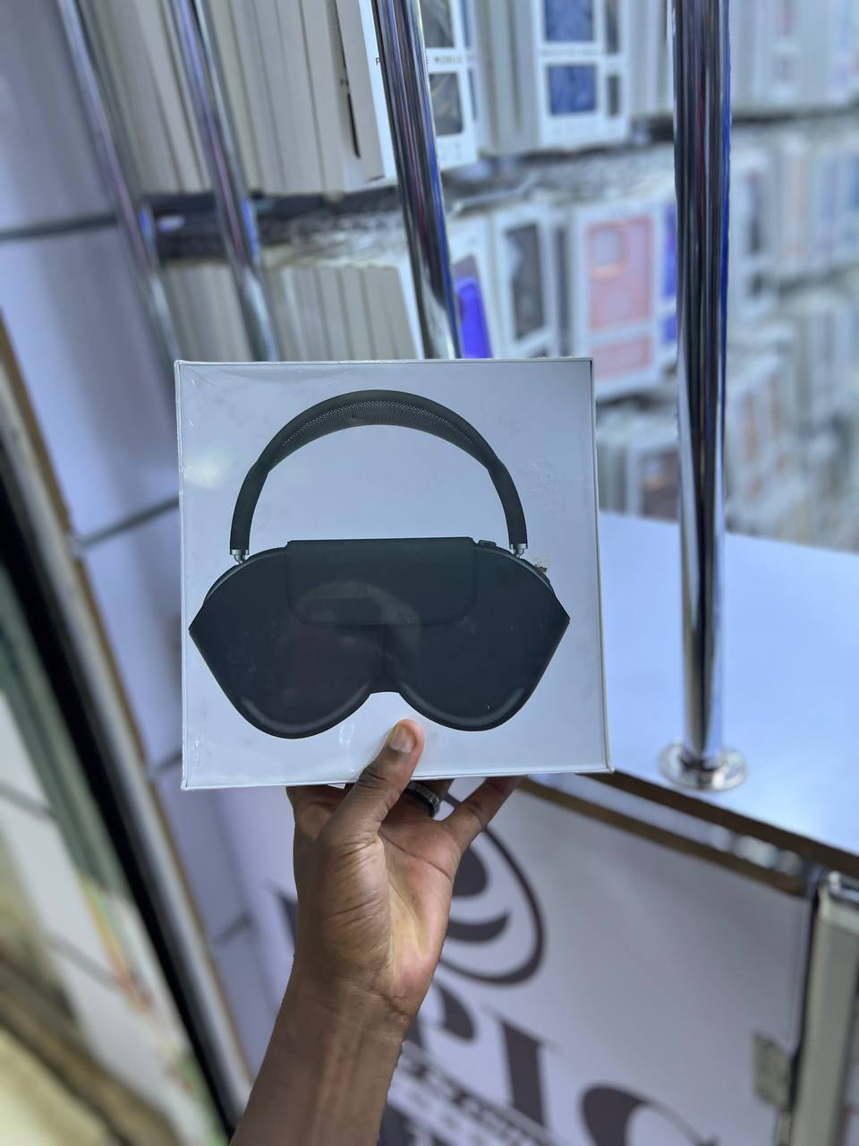 APPLE AIRPODS MAX — FEATURING EXCEPTIONAL HI-FI SOUND, ACTIVE NOISE CANCELLATION, IMMERSIVE SPATIAL AUDIO, AND A PREMIUM DESIGN. USB-C CHARGING, UP TO 20 HOURS OF BATTERY LIFE.