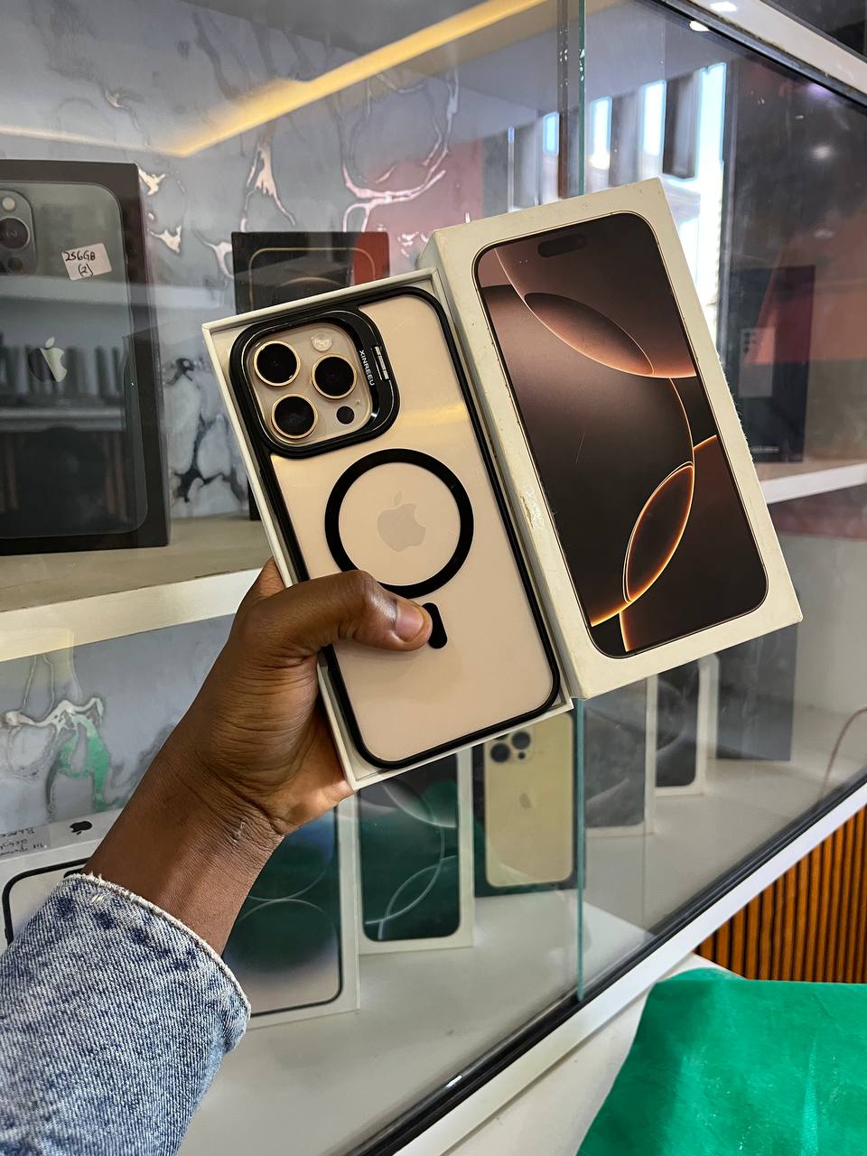 IPHONE 16 PRO MAX — 512GB OF RAW POWER, 93% BATTERY HEALTH, 6.9” SUPER RETINA XDR DISPLAY, A18 PRO CHIP, 48MP CAMERA SYSTEM, 5X OPTICAL ZOOM, TITANIUM BUILD, USB-C. BUILT TO DOMINATE. 🔥📱