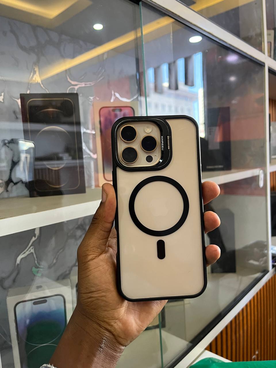 IPHONE 16 PRO MAX — 512GB OF RAW POWER, 93% BATTERY HEALTH, 6.9” SUPER RETINA XDR DISPLAY, A18 PRO CHIP, 48MP CAMERA SYSTEM, 5X OPTICAL ZOOM, TITANIUM BUILD, USB-C. BUILT TO DOMINATE. 🔥📱