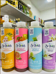 St. Ives Natural Body Wash 650ml (Pink Lemon / Sea Salt / Rose Water / Oatmeal)
