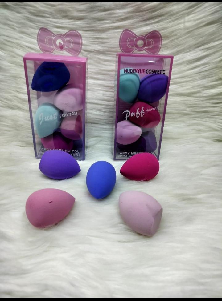 💖✨ 5PCS BEAUTY BLENDER SET ✨💖GET THAT FLAWLESS, AIRBRUSHED MAKEUP LOOK WITH THIS AMAZING 5 IN 1 BEAUTY BLENDER PACK! 🧽💄💕 THESE SUPER SOFT MAKEUP SPONGES ARE PERFECT FOR APPLYING FOUNDATION,
