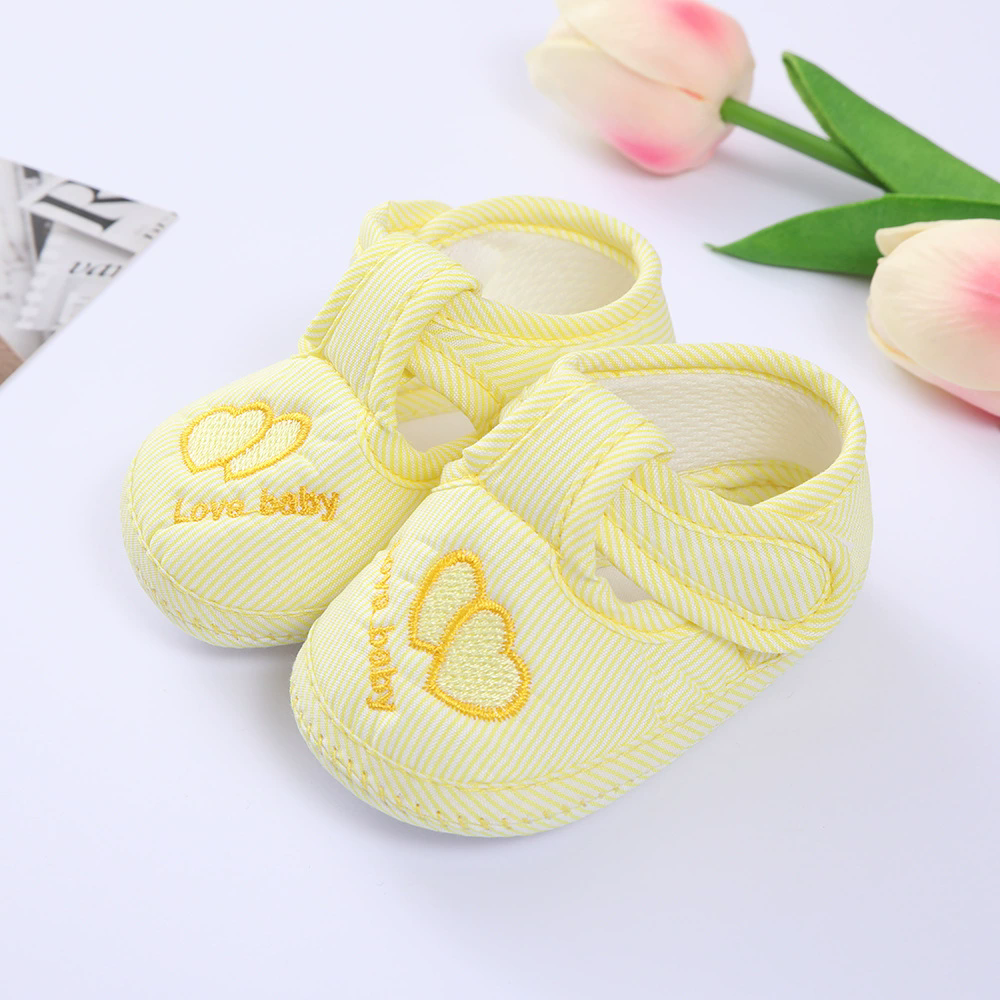 Bottom Cotton Shoes Anti Slip Baby Sneakers 0-1Year Kids First Walkers Heart Embroidery Spring Autumn Children Soft Soled Shoes