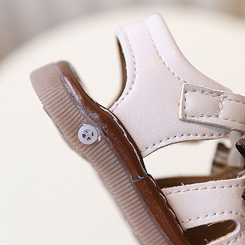 With Sound Baby Girl Sandals Summer Newborn Shoes Outwear Infant First Walkers Cute Little Girls Close-toed Sandals For Baby