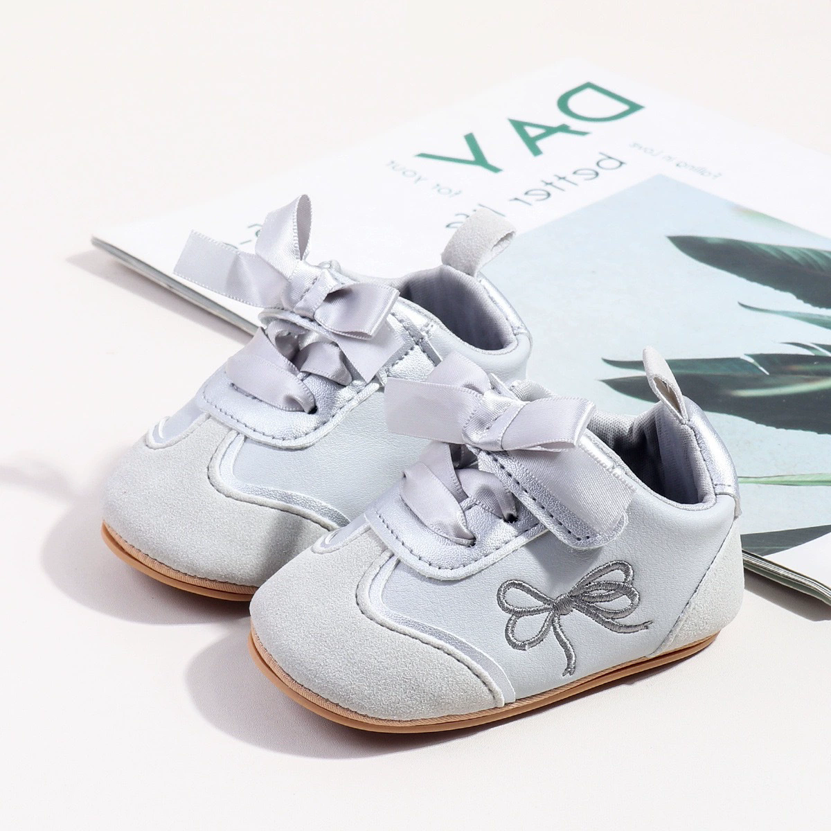 Baby shoes Spring and Summer 2025 Boys&Girls' toddler shoes for children aged 0-1 years Soft sole Pre-walking shoes for infants