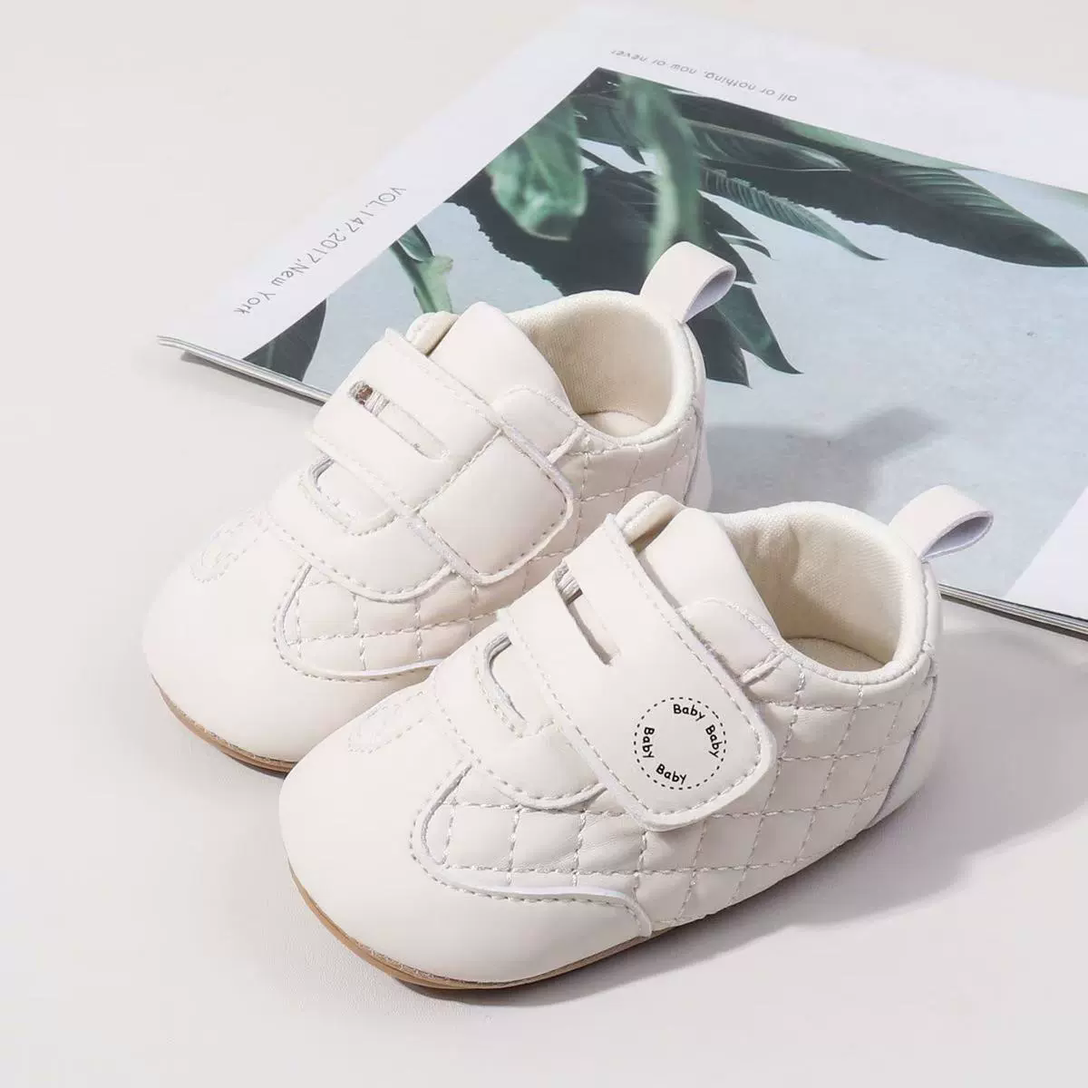 Cute Baby Sneakers Flexible Sole Slip-Resistant First Walker Shoes for Infants Unisex Toddler Shoes for Indoor and Outdoor Use
