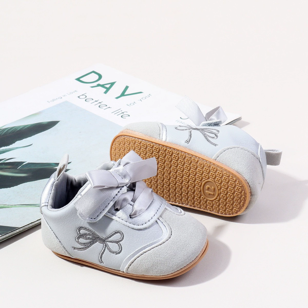 Baby shoes Spring and Summer 2025 Boys&Girls' toddler shoes for children aged 0-1 years Soft sole Pre-walking shoes for infants
