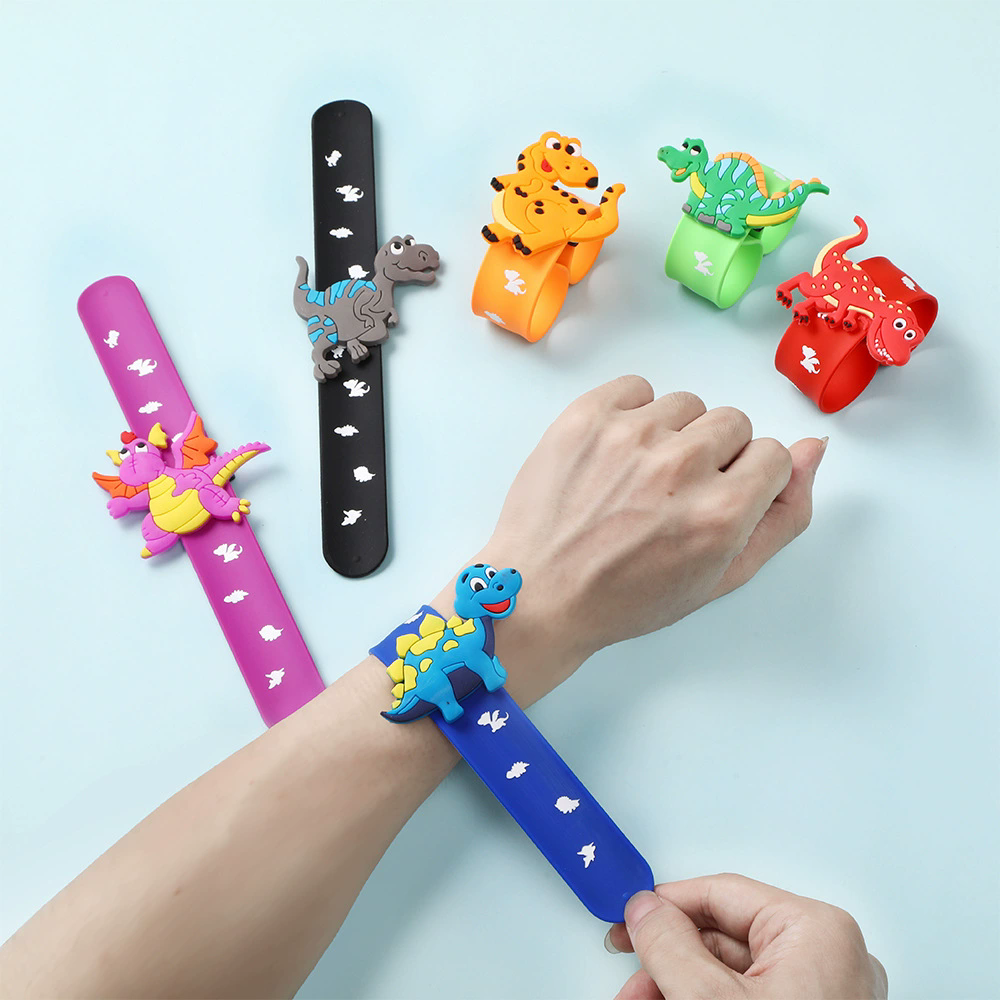 Cartoon dinosaur print, patting circle, patting bracelet, children's toy bracelet, wrist strap, toy small gift