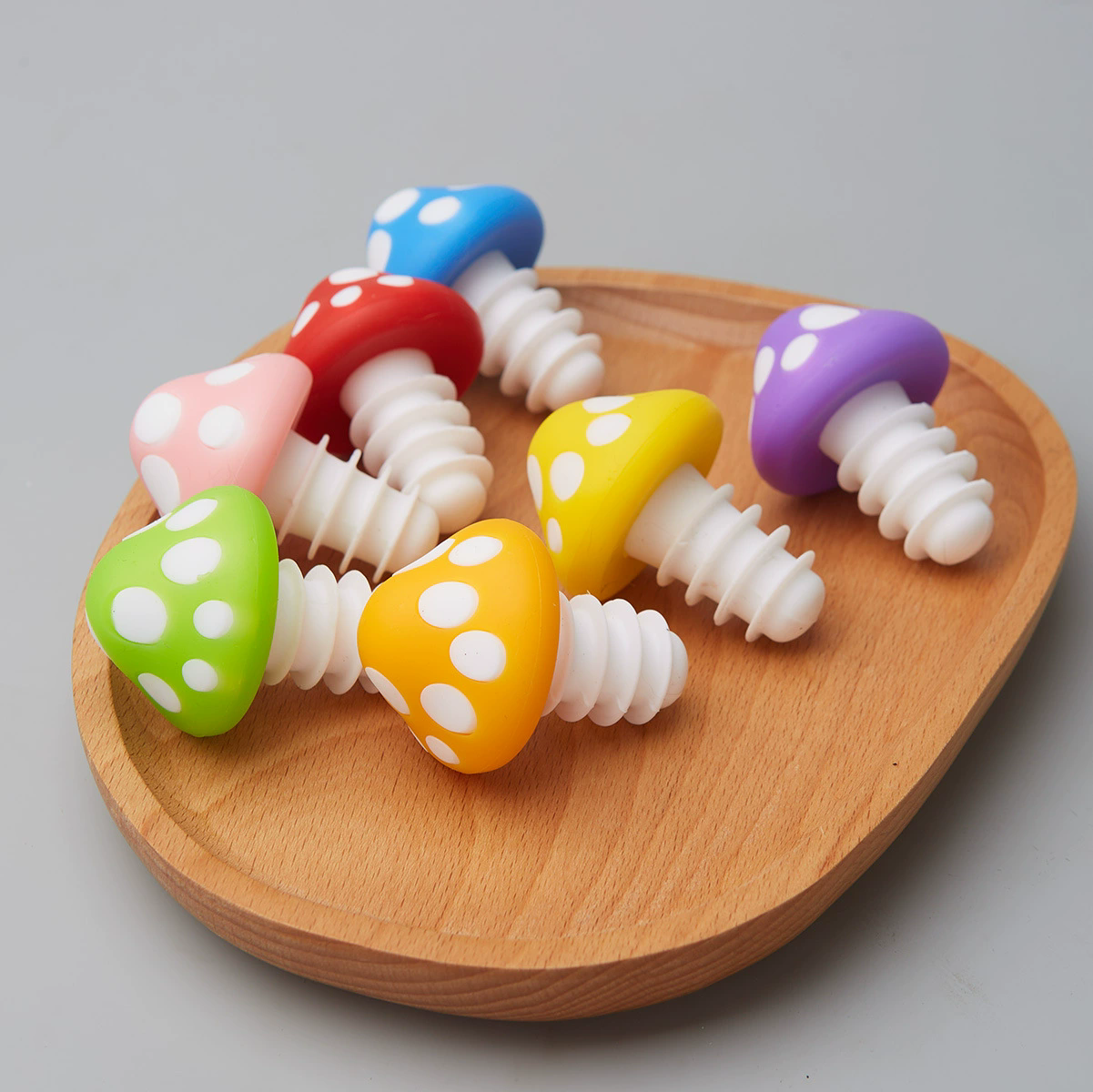 1Pc Mushroom Shaped Silicone Wine Bottle Stopper Holiday Leak Proof Cap for Glass Bottles Kitchen Gadget Sealing Lid
